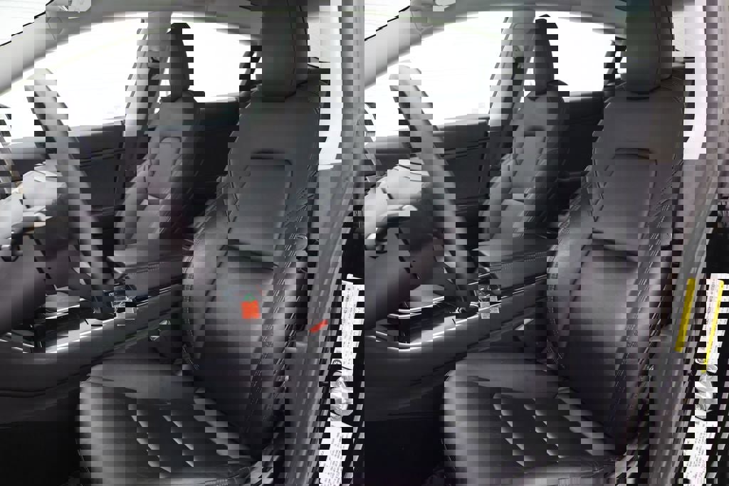 Used 2020 Tesla Model 3 Standard Range Plus image 15