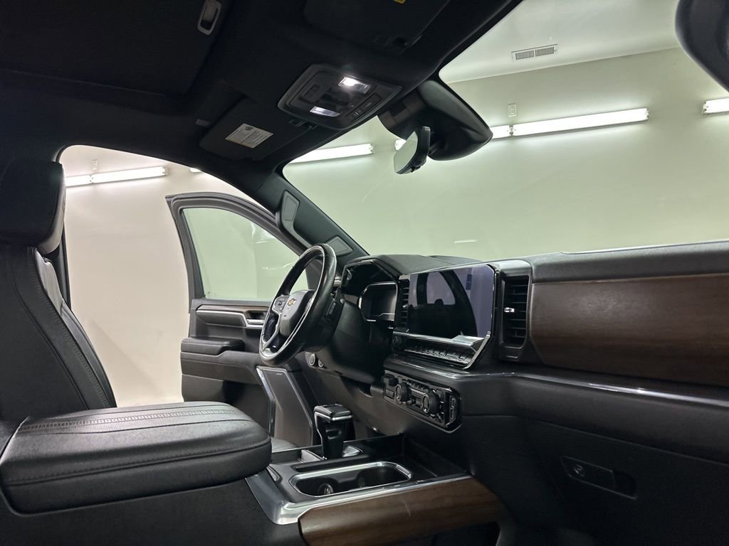 Certified 2024 Chevrolet Silverado 1500 High Country image 18