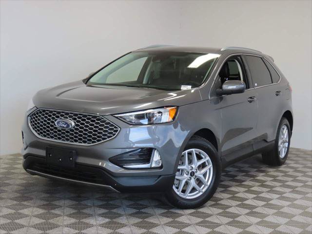 Used 2024 Ford Edge SEL w/ Convenience Package