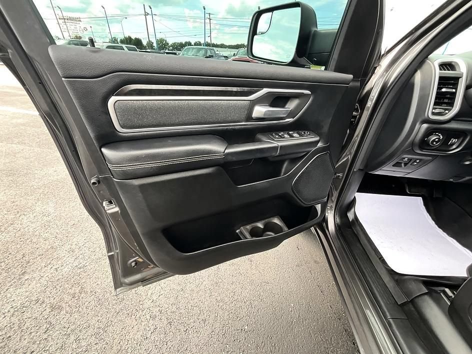 Used 2021 RAM 1500 Big Horn AWD/4WD image 12
