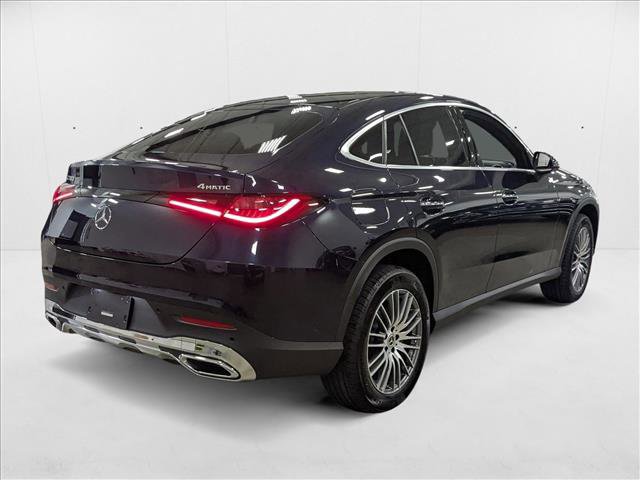 Used 2024 Mercedes-Benz GLC 300 4MATIC image 5