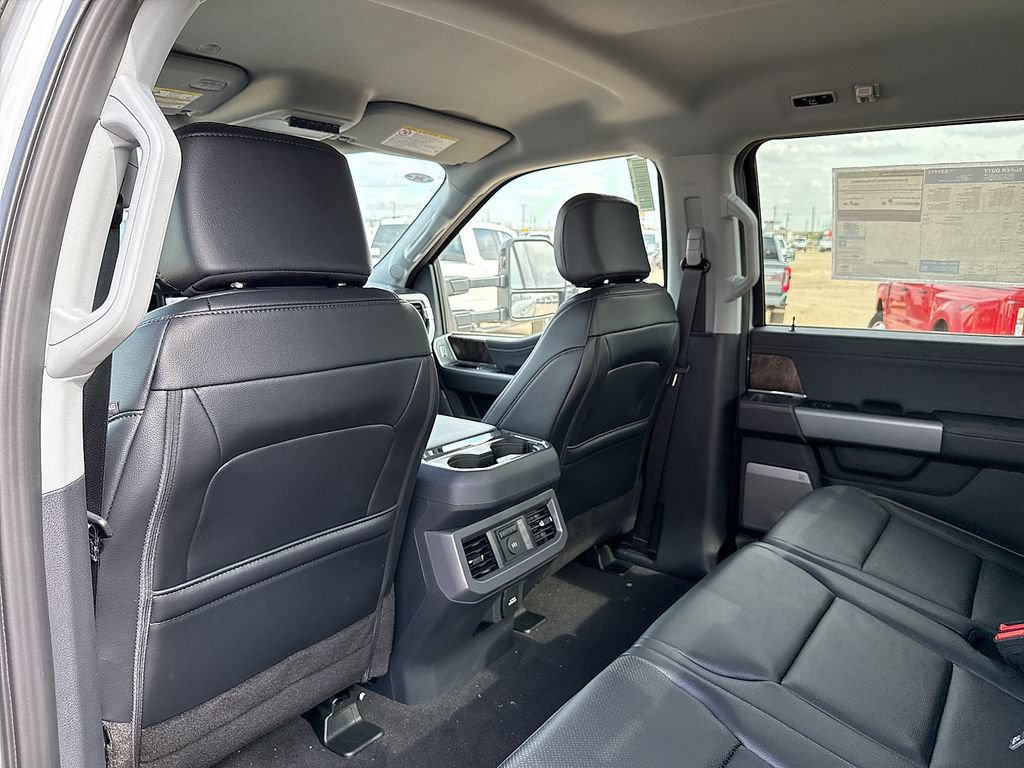 New 2026 Ford F350 Lariat w/ Black Appearance Package AWD/4WD image 16