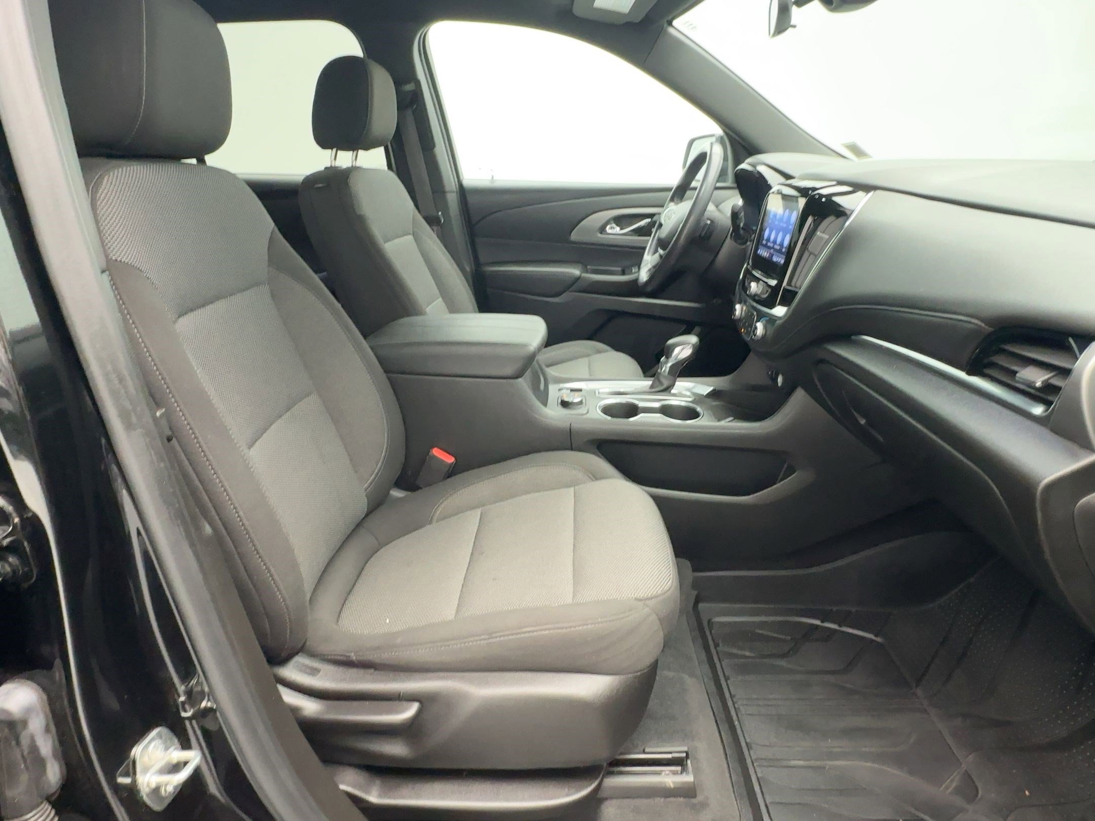 Certified 2022 Chevrolet Traverse LT w/ Midnight/Sport Edition image 28