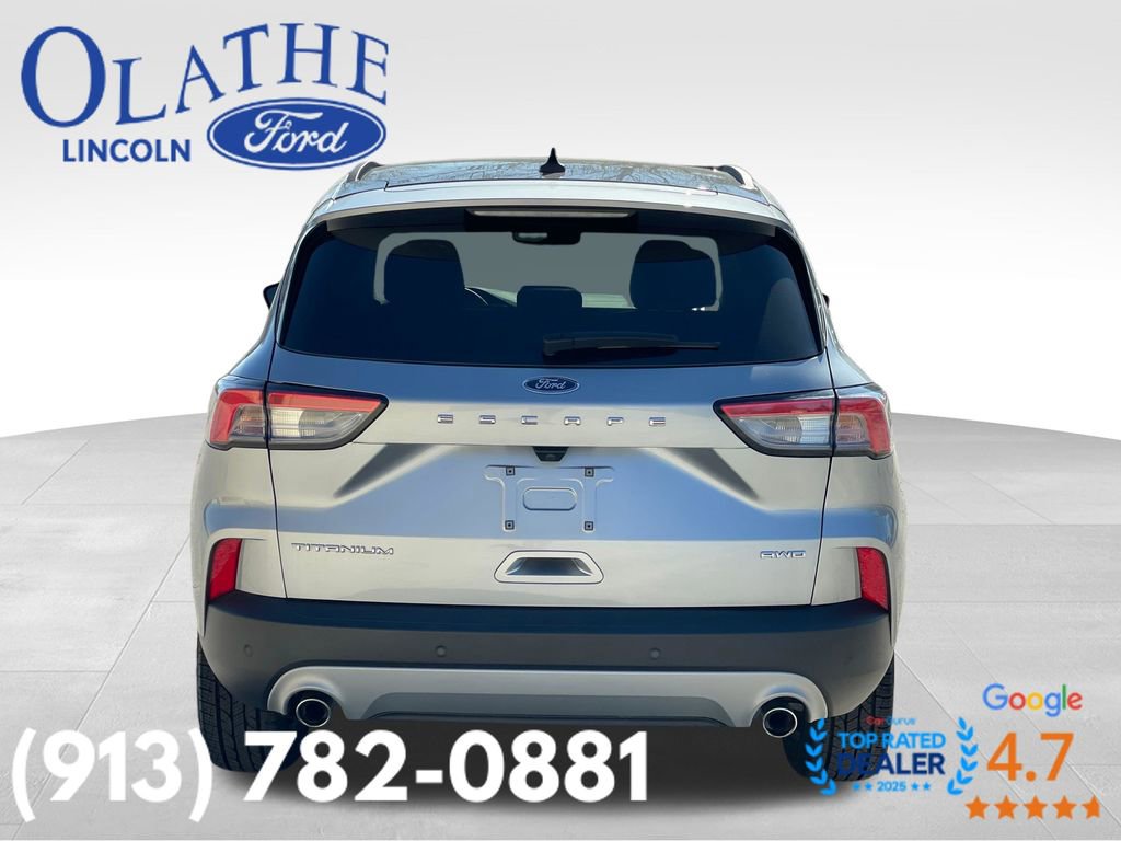 Used 2022 Ford Escape Titanium image 4