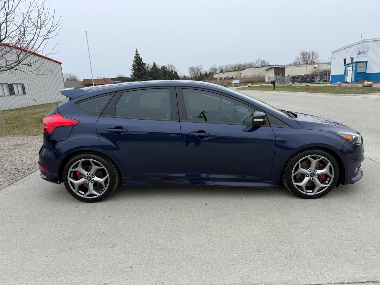 Used 2016 Ford Focus ST w/ Equipment Group 401A image 4