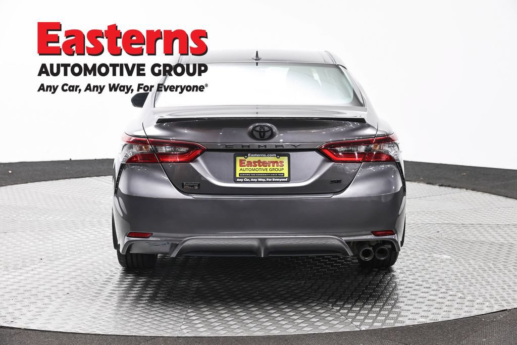 Used 2024 Toyota Camry SE FWD image 6