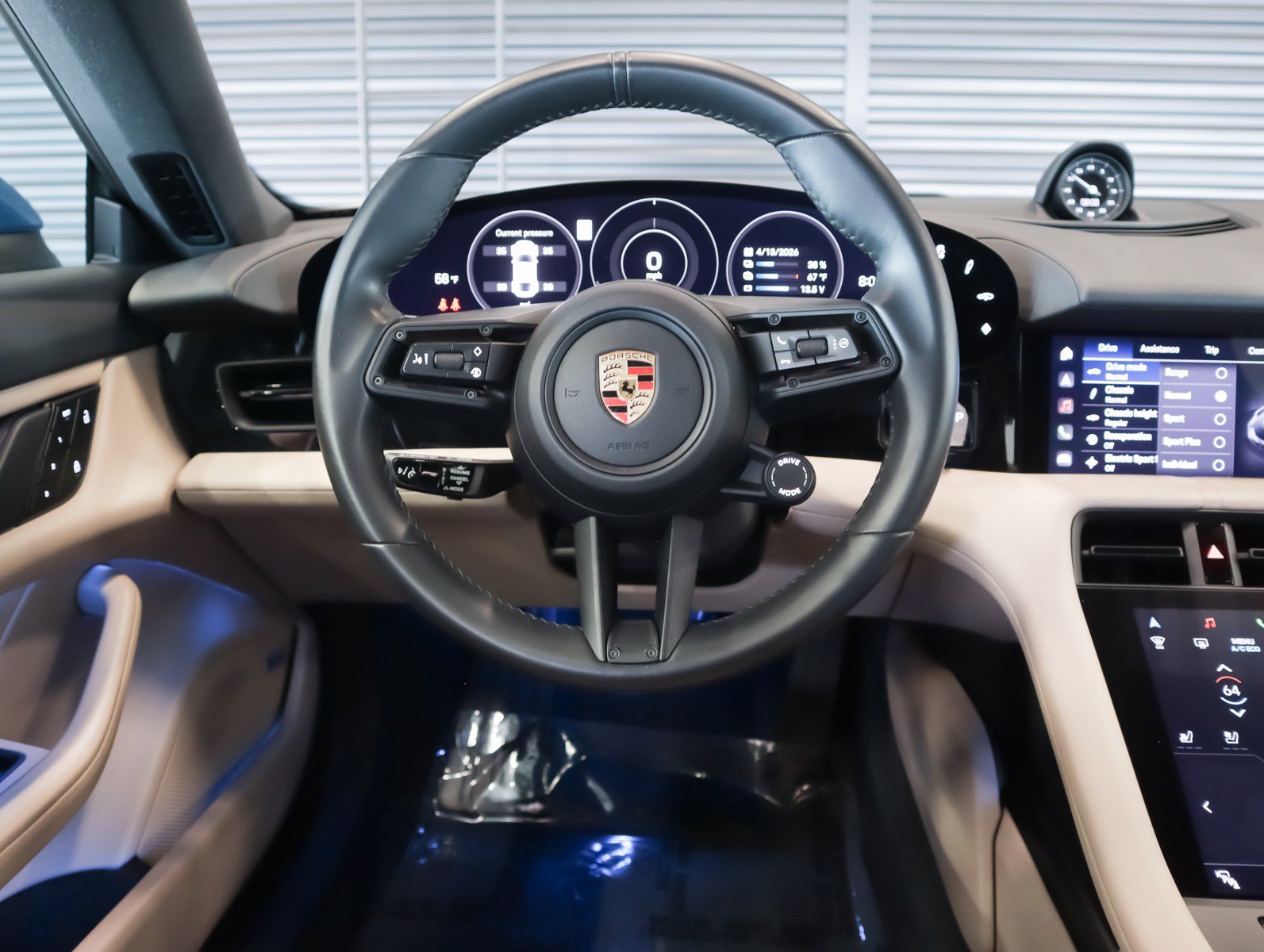 Certified 2024 Porsche Taycan image 13