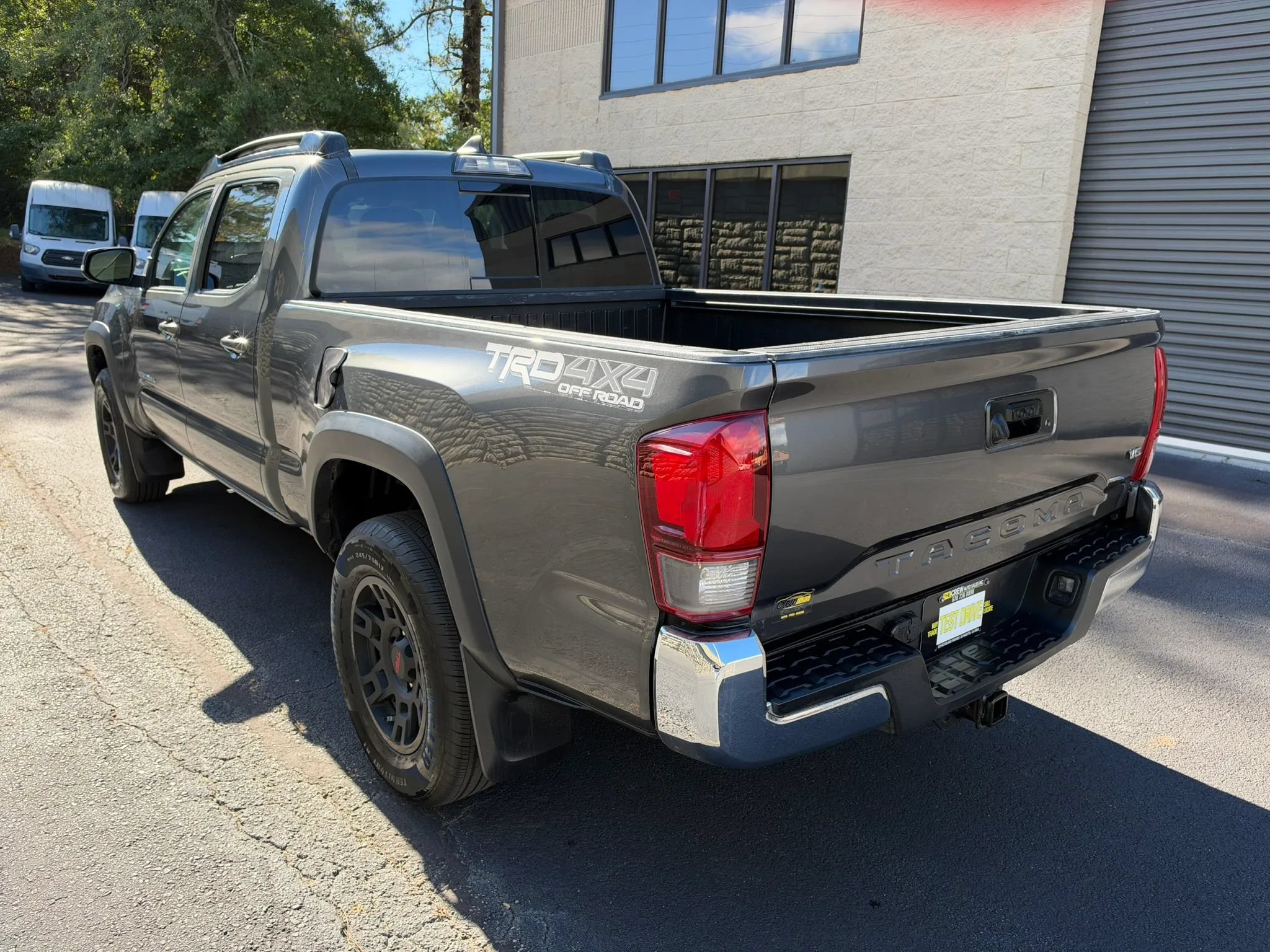 Used 2019 Toyota Tacoma TRD Off-Road AWD/4WD image 10