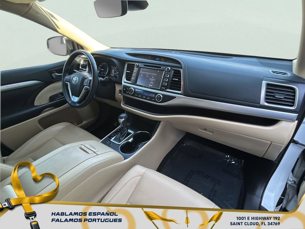 Used 2019 Toyota Highlander XLE image 38