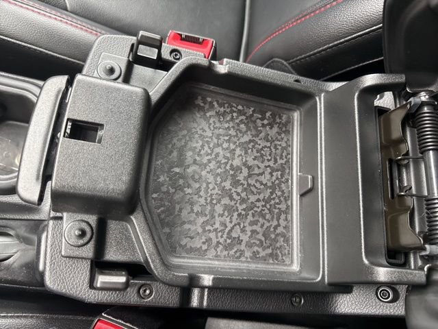Used 2018 Jeep Wrangler Unlimited Rubicon AWD/4WD image 23