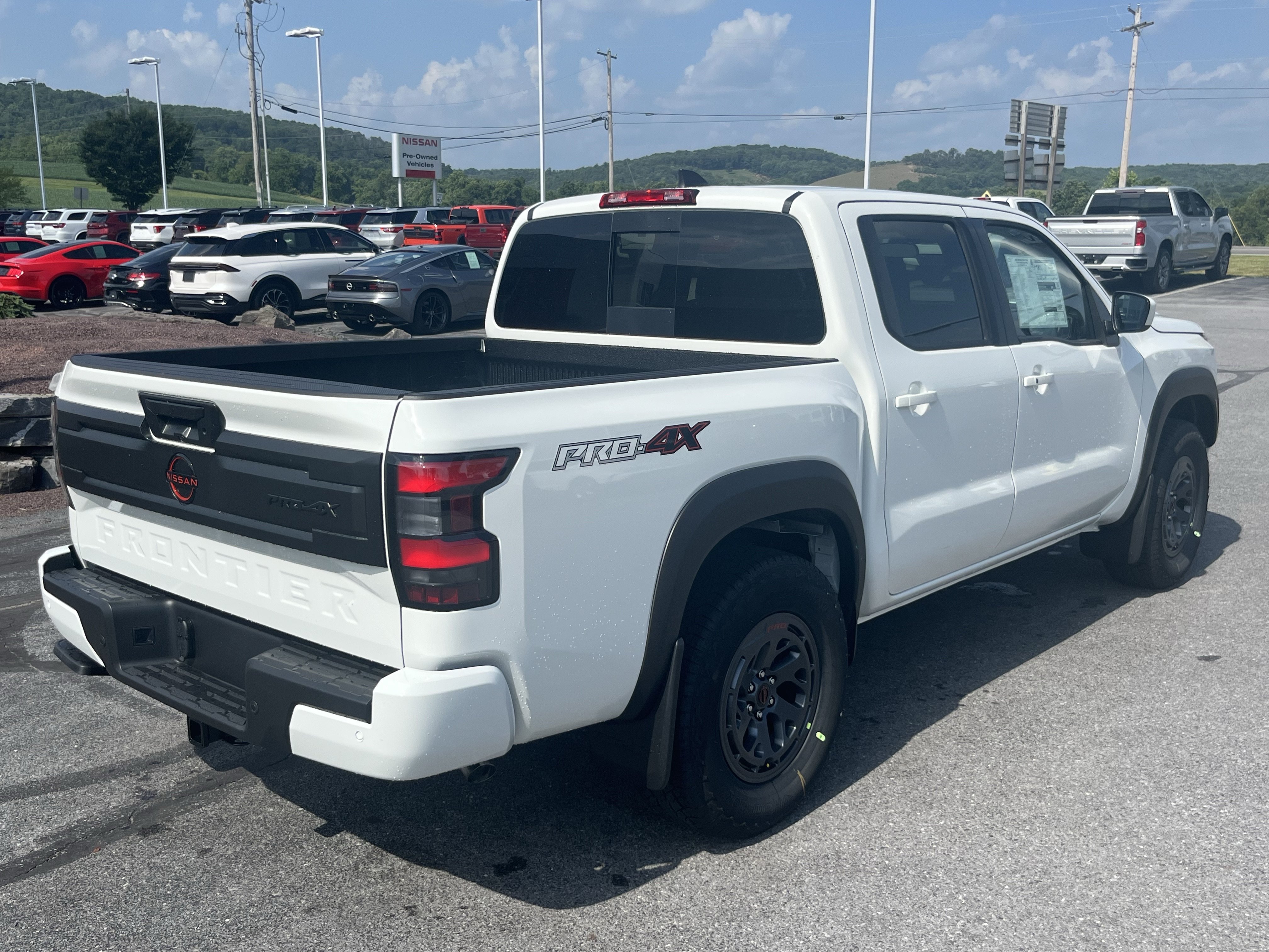 New 2026 Nissan Frontier PRO-4X w/ Tow Package AWD/4WD image 5