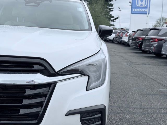 Used 2024 Subaru Ascent Limited AWD/4WD image 3