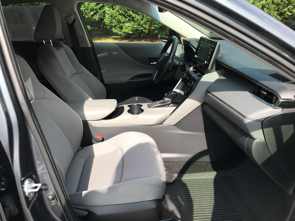 Certified 2021 Toyota Venza LE AWD/4WD image 26