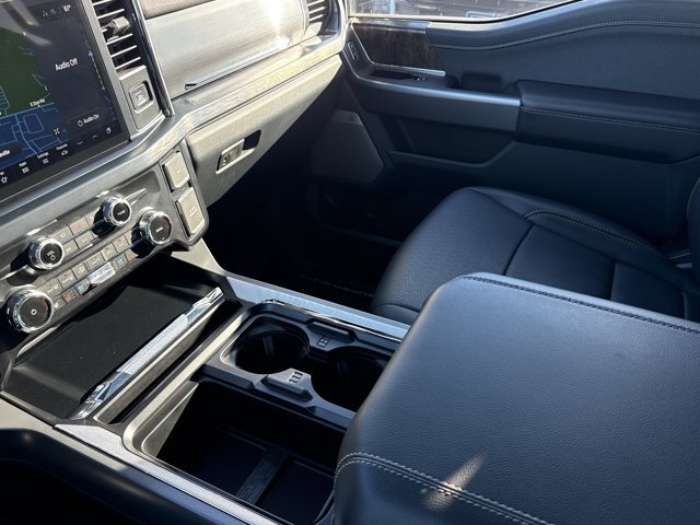 Used 2025 Ford F250 Lariat w/ Black Appearance Package AWD/4WD image 22