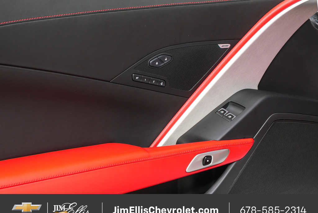 Certified 2015 Chevrolet Corvette Z06 w/ 3LZ Preferred Equipment Group image 6