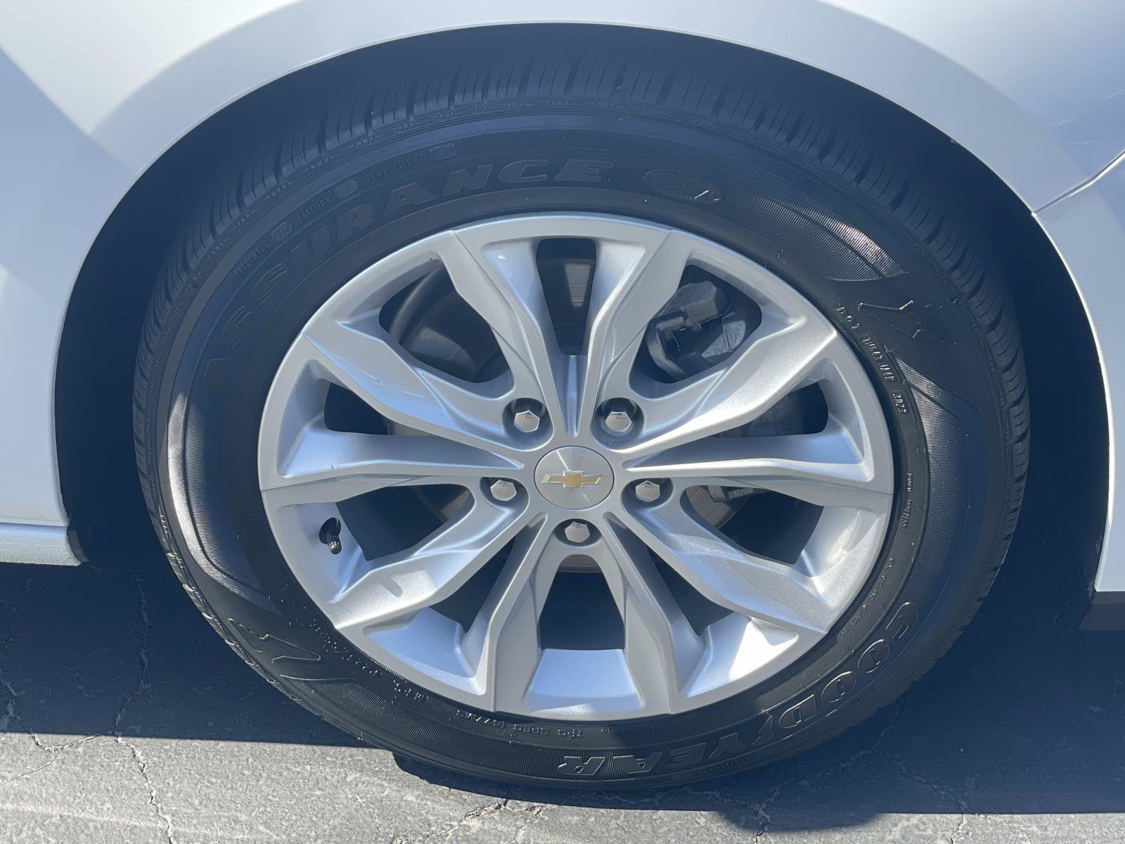 Used 2024 Chevrolet Malibu LT FWD image 30