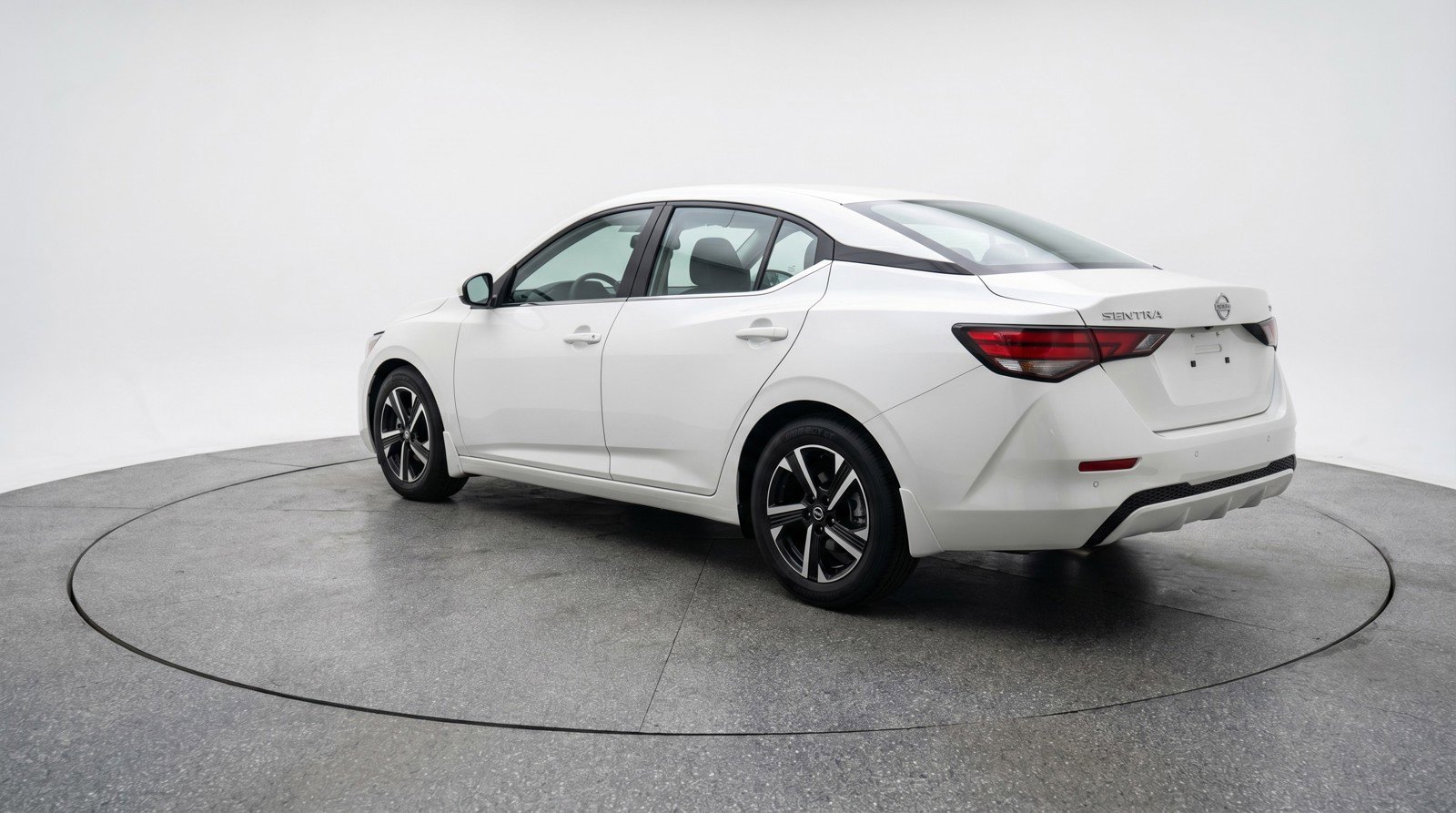 Used 2025 Nissan Sentra SV FWD image 6