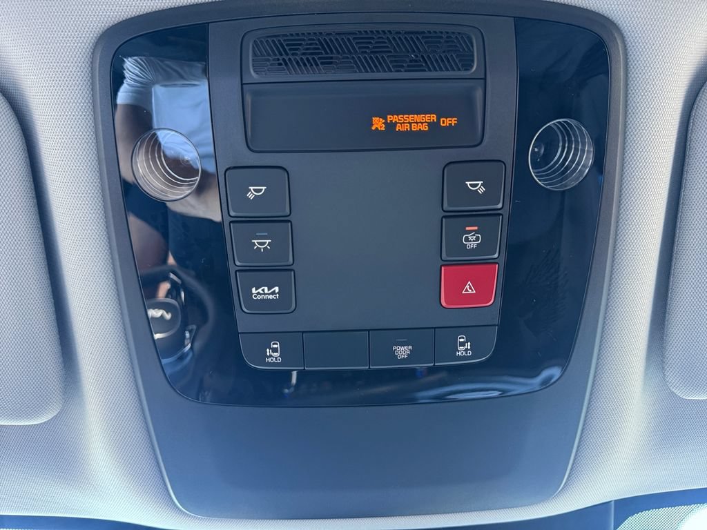 New 2026 Kia Carnival LX FWD image 31