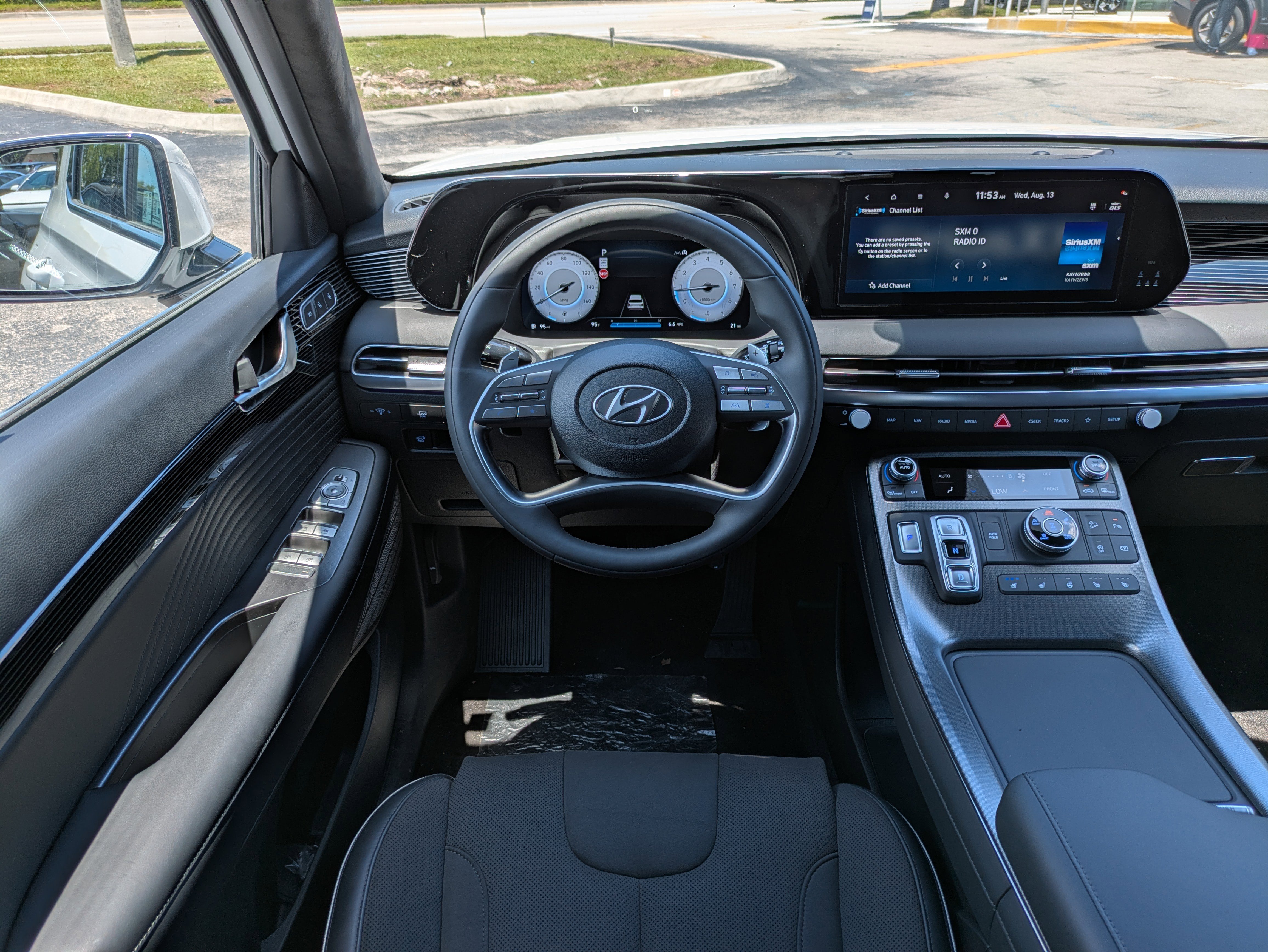 New 2025 Hyundai Palisade Calligraphy image 18