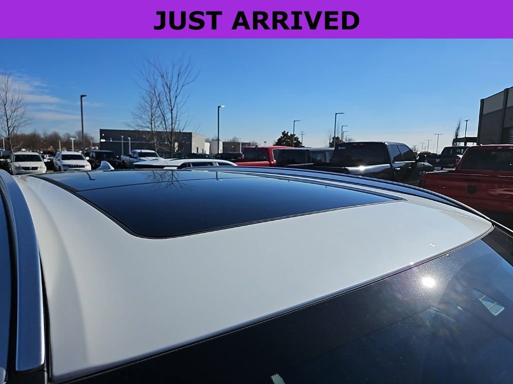 Used 2023 BMW X5 sDrive40i w/ Premium Package image 9