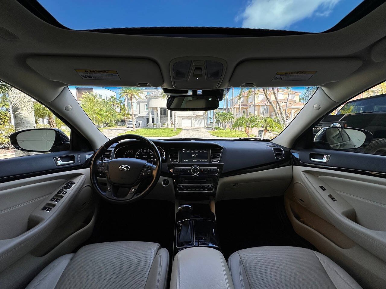 Used 2014 Kia Cadenza Premium w/ Technology Package FWD image 11