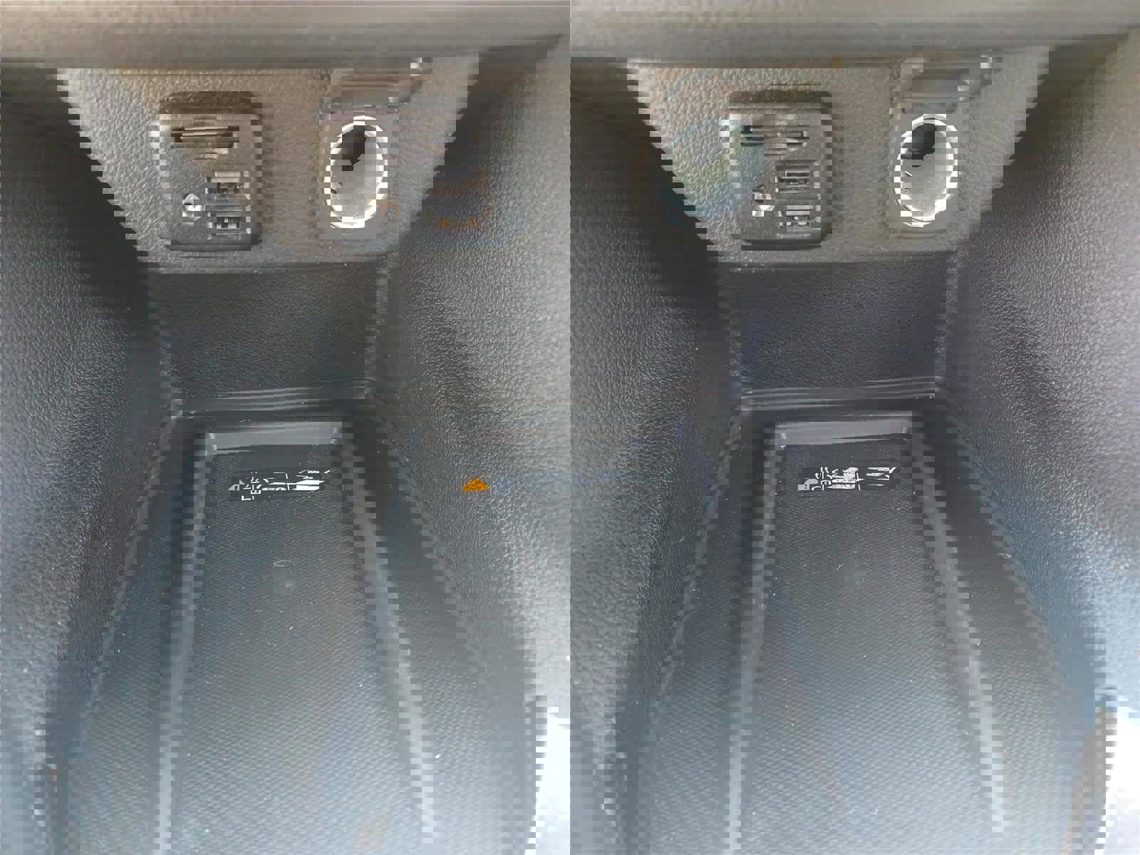 Used 2023 Chevrolet Traverse RS image 15