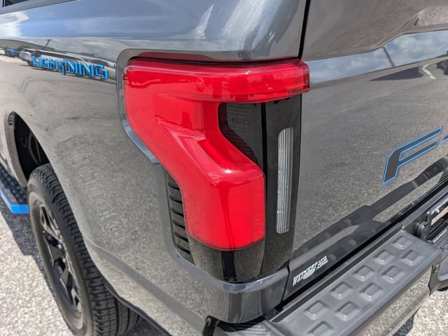 Certified 2025 Ford F150 Lightning XLT AWD/4WD image 12