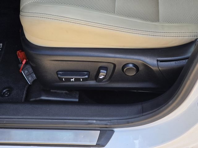 Used 2014 Lexus IS 250 w/ Navigation Package RWD image 32