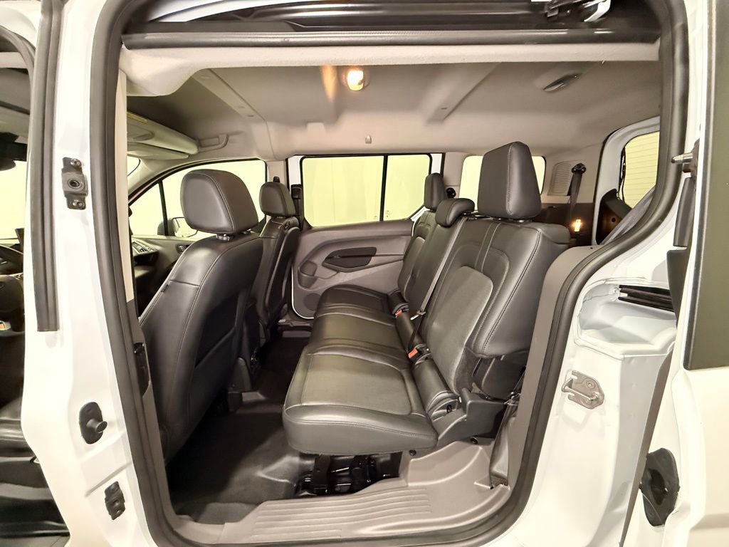Used 2023 Ford Transit Connect XL FWD image 18