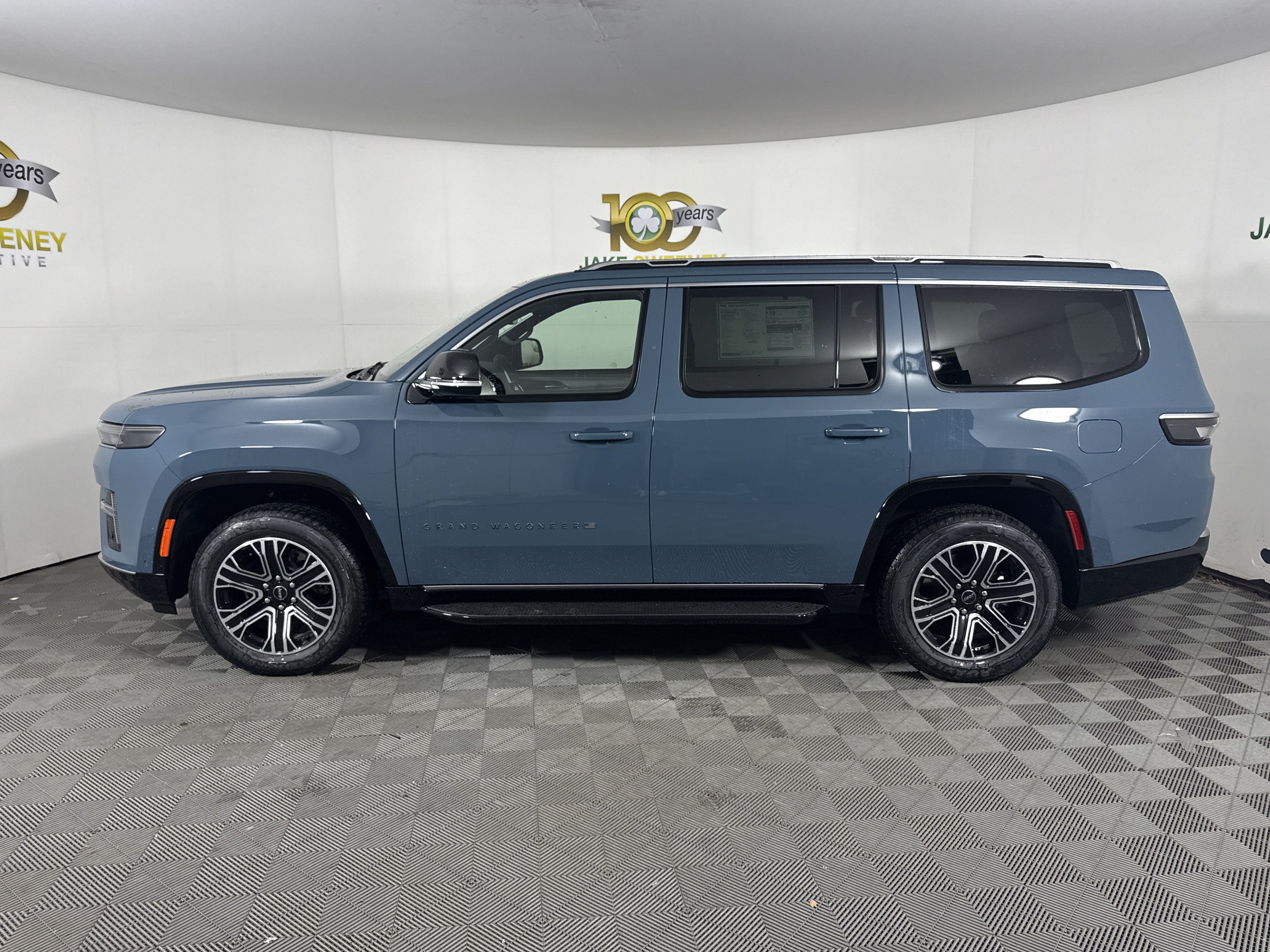 New 2026 Jeep Grand Wagoneer Limited AWD/4WD image 5