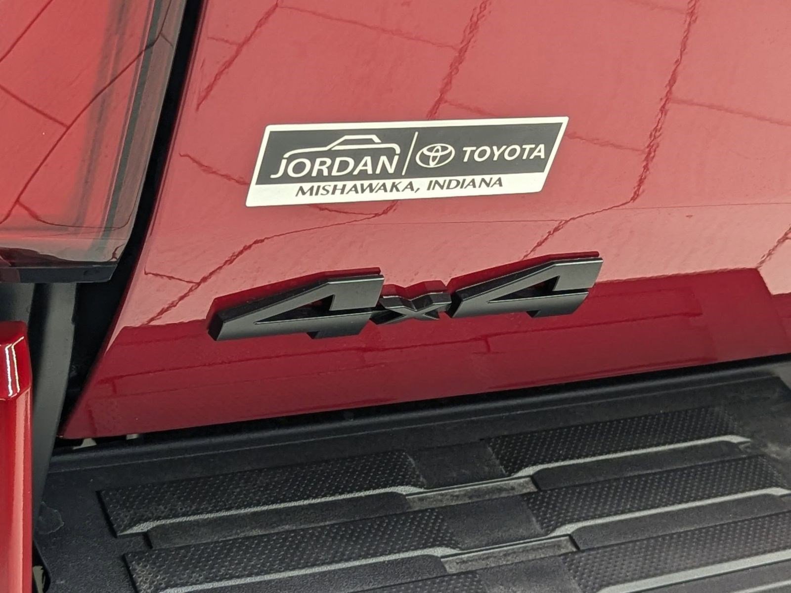 New 2025 Toyota Tacoma SR image 32