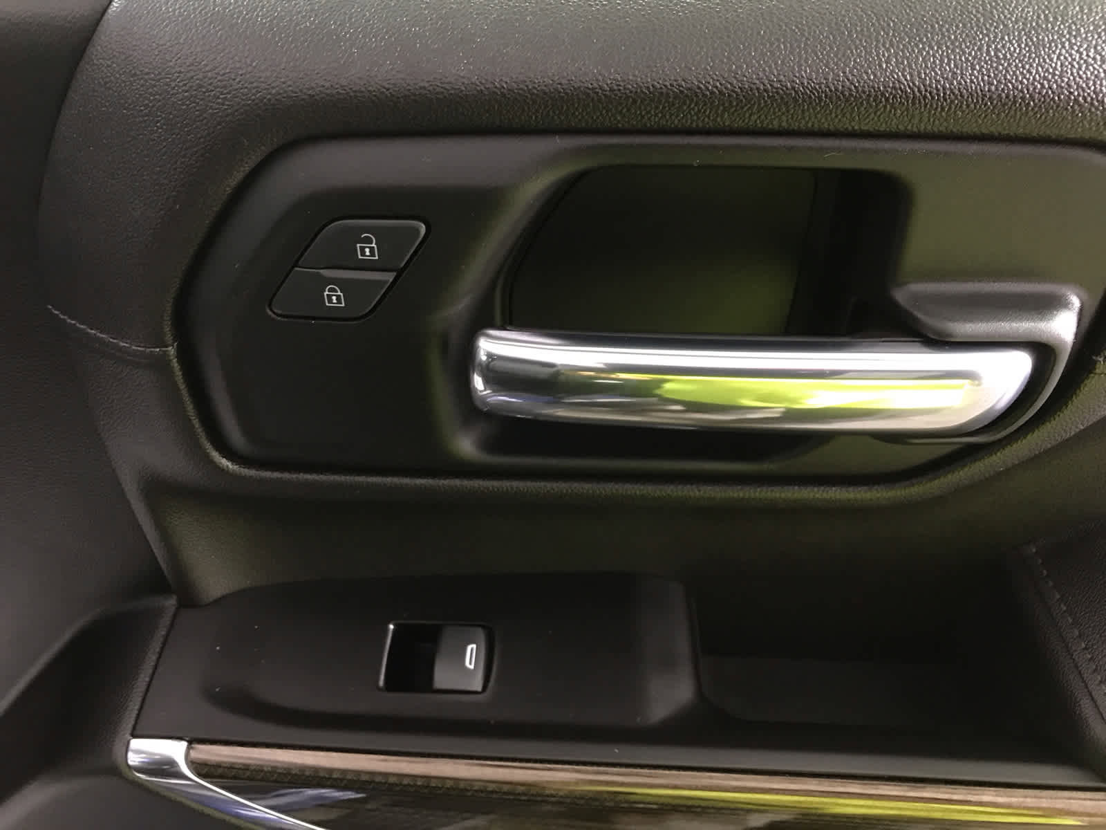 Used 2022 Chevrolet Silverado 1500 LT image 8