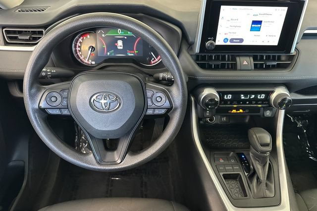 Used 2025 Toyota RAV4 XLE FWD image 18