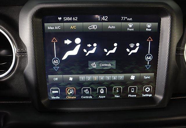 Used 2023 Jeep Wrangler Sahara w/ Cold Weather Group image 27