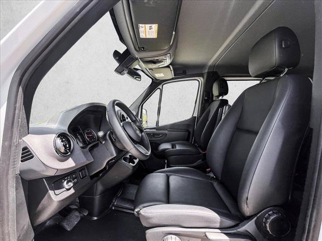 Used 2026 Mercedes-Benz Sprinter 2500 image 17
