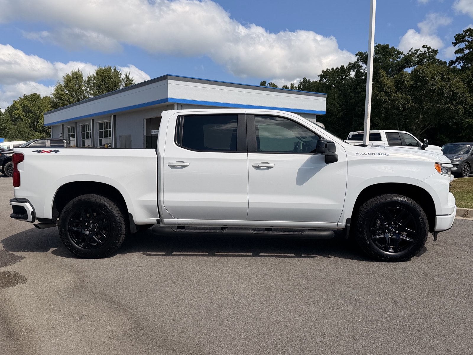 Used 2026 Chevrolet Silverado 1500 RST w/ RST Select Package AWD/4WD image 13