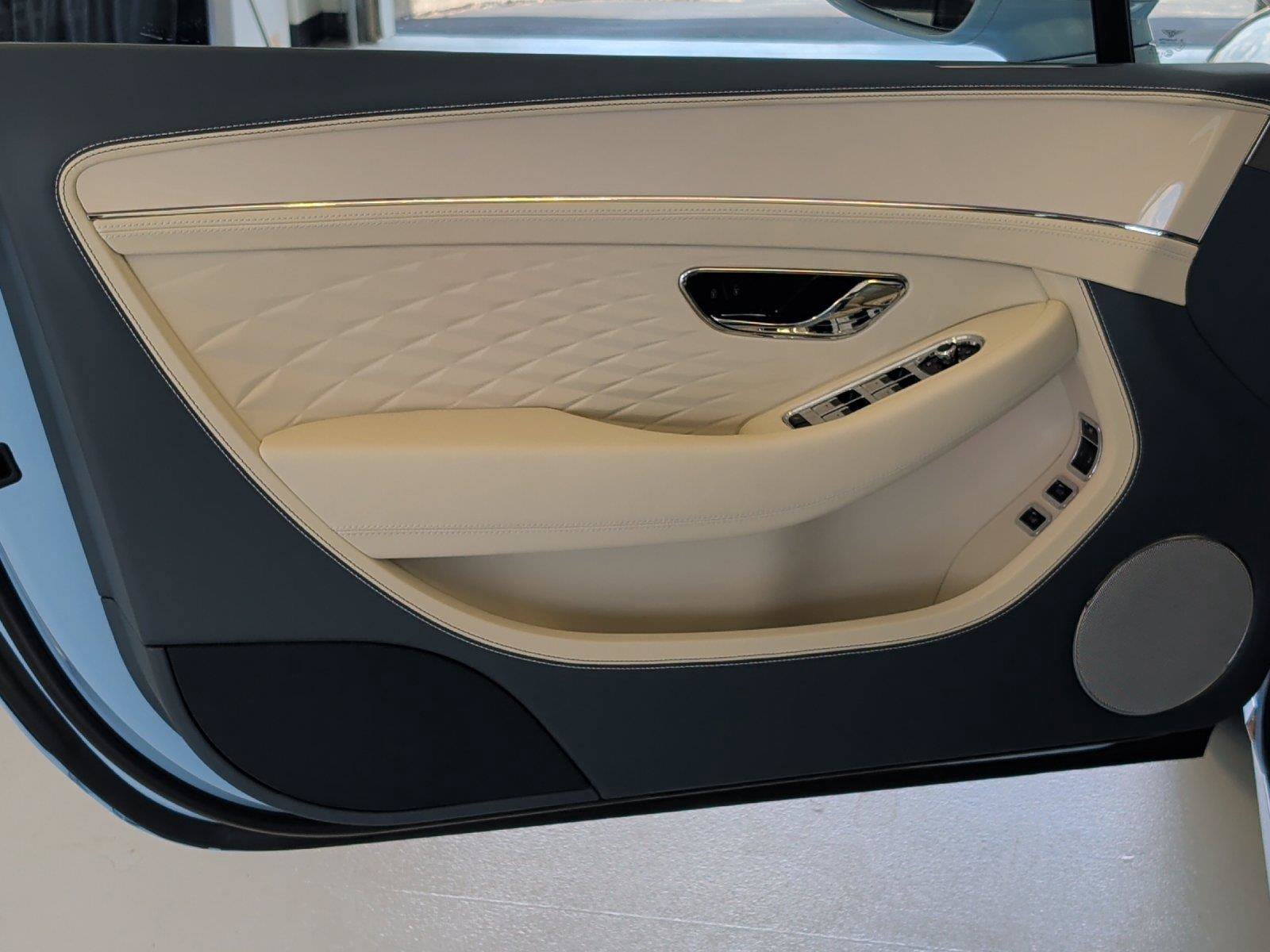 New 2026 Bentley Continental GTC AWD/4WD image 21