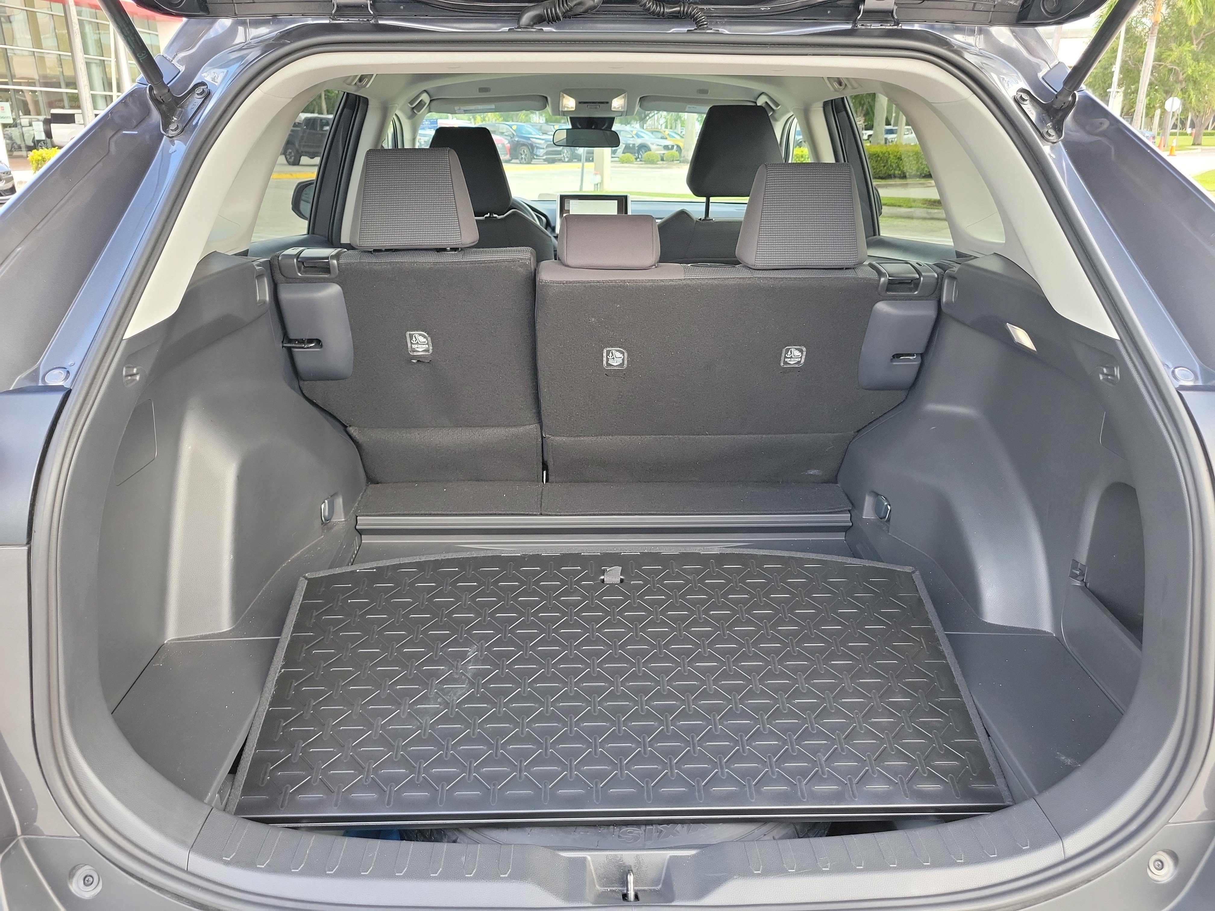 Certified 2025 Toyota RAV4 LE FWD image 11