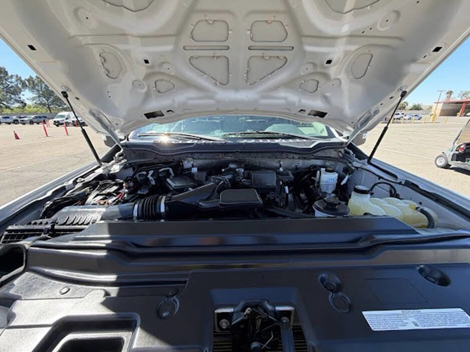 Used 2022 Ford F250 XL w/ Power Equipment Group image 19