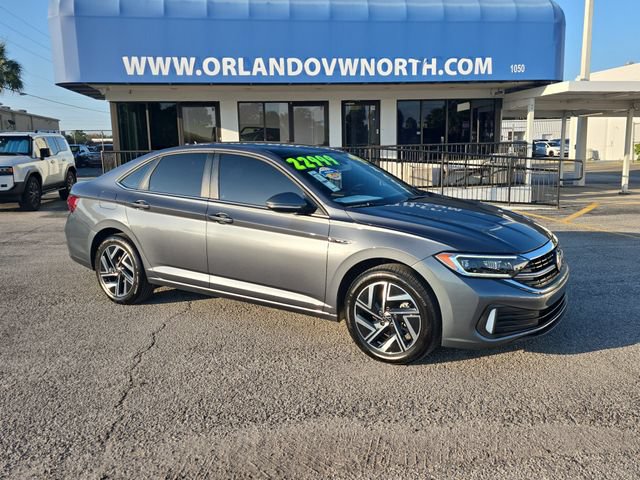 Used 2024 Volkswagen Jetta SEL FWD image 1