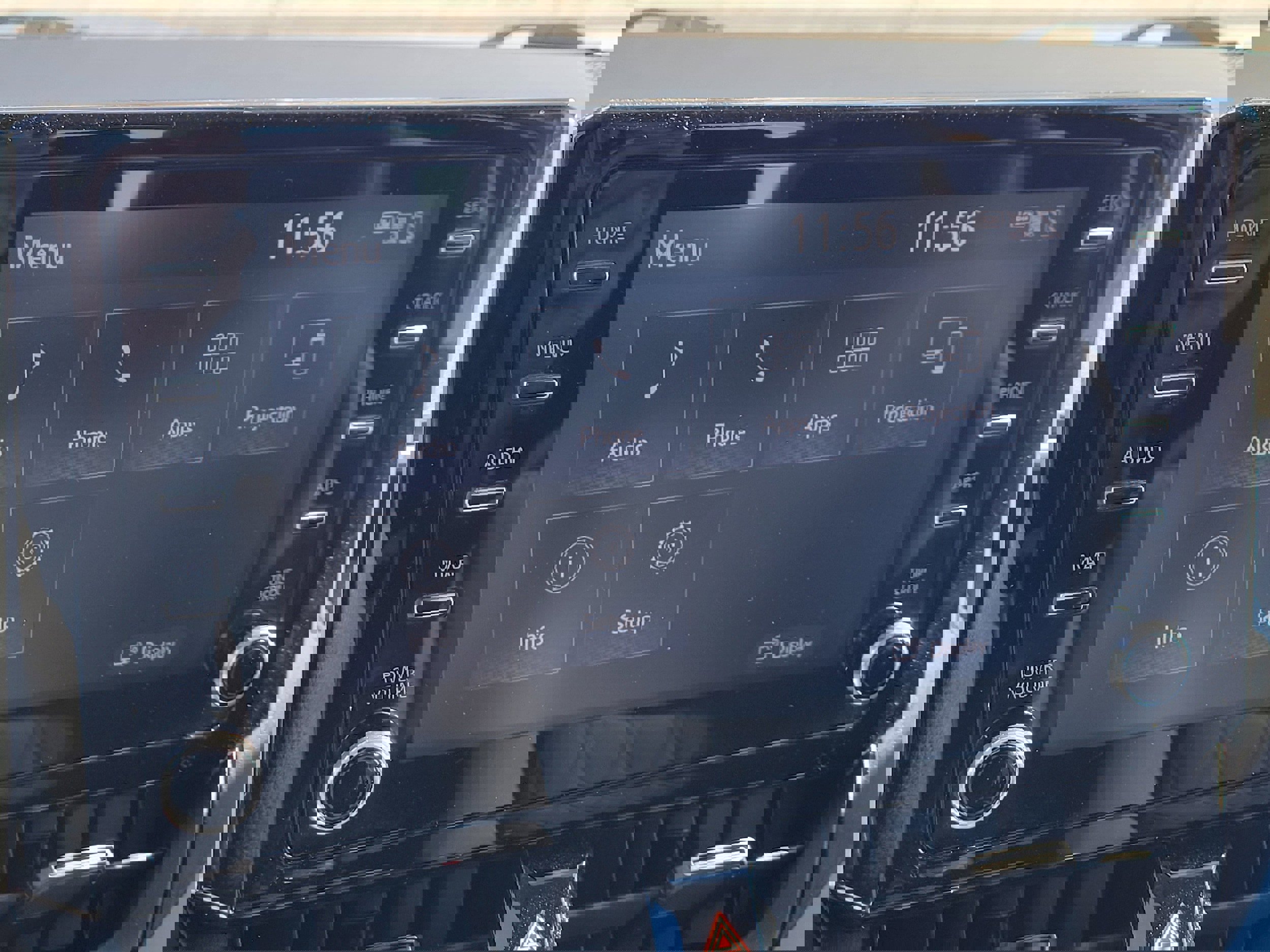 Used 2020 Toyota Corolla LE image 22