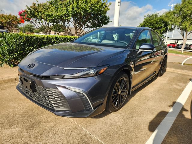 Used 2026 Toyota Camry SE w/ Convenience Package FWD video 3