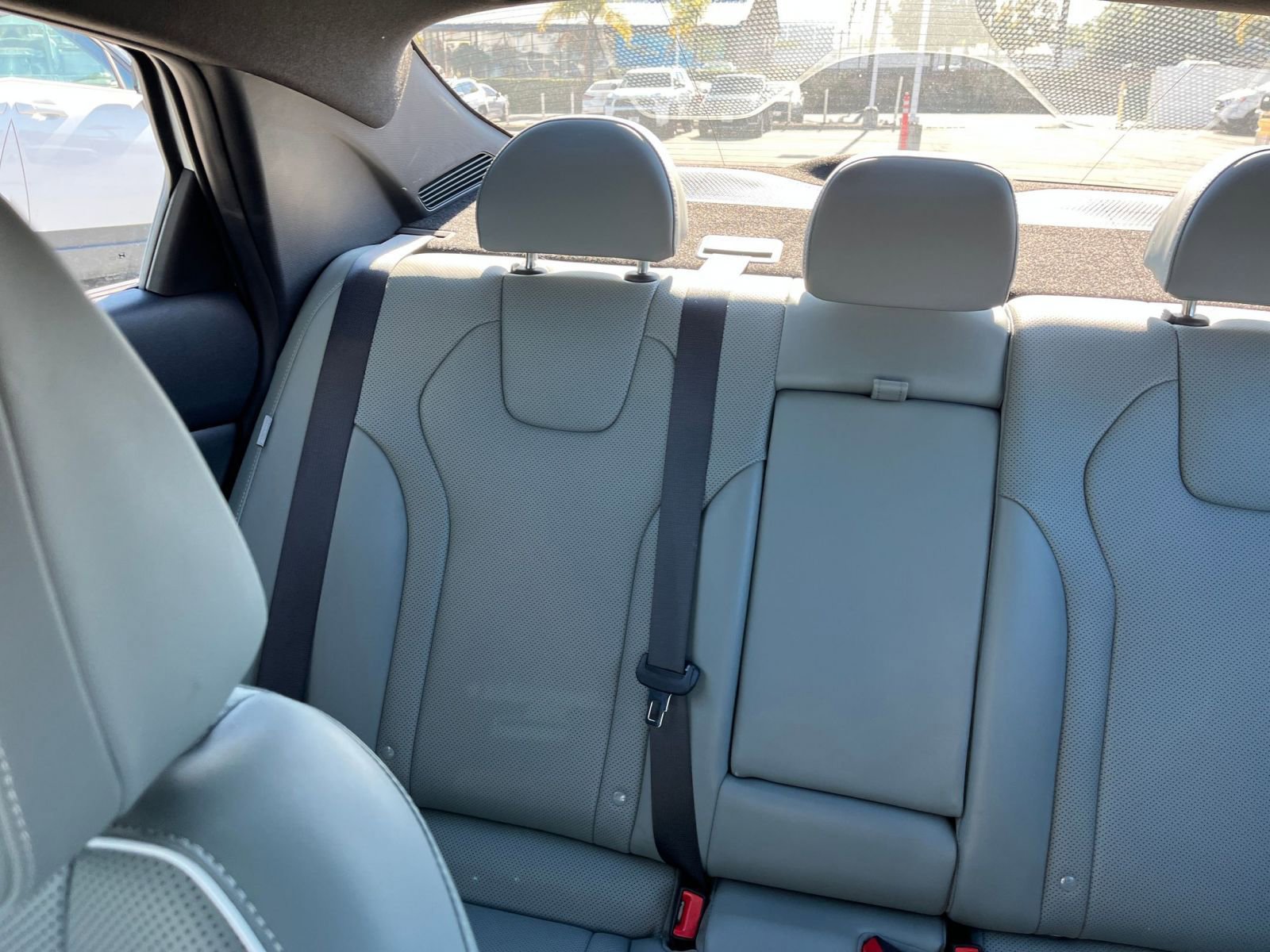 Used 2025 Hyundai Elantra Limited image 40