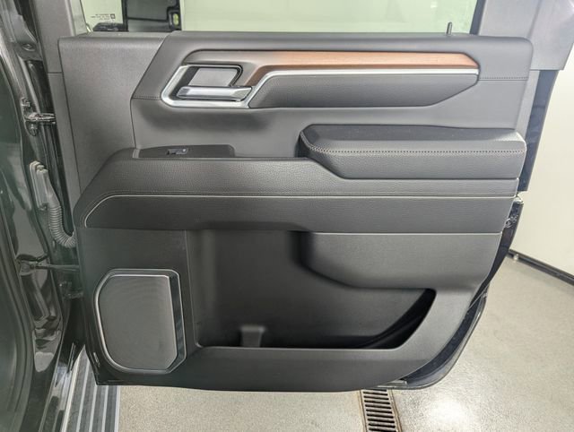 Used 2025 GMC Sierra 2500 Denali w/ Denali Reserve Package image 18