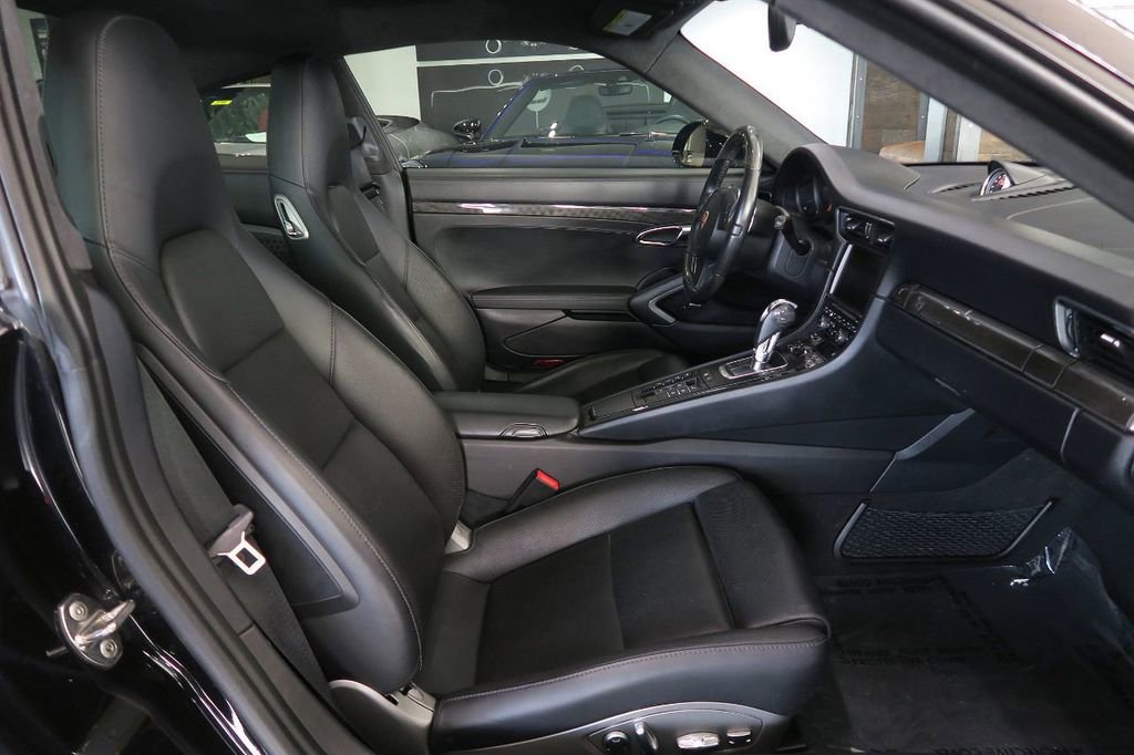 Used 2016 Porsche 911 Carrera 4 GTS image 26