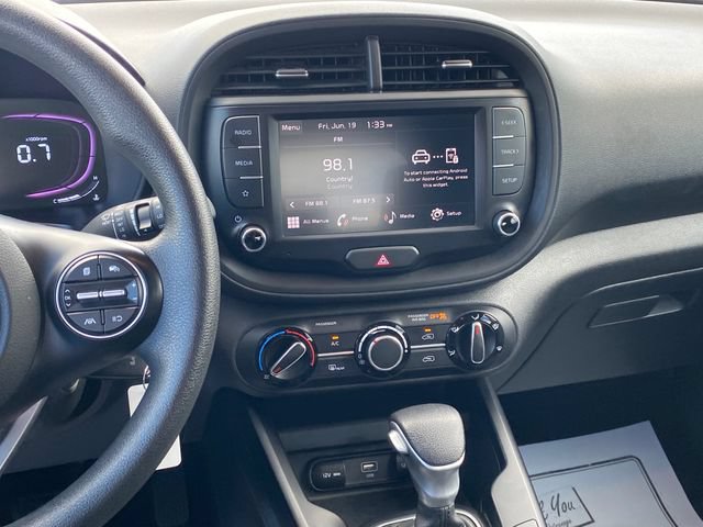 Used 2024 Kia Soul LX w/ Option Group 015 FWD image 11
