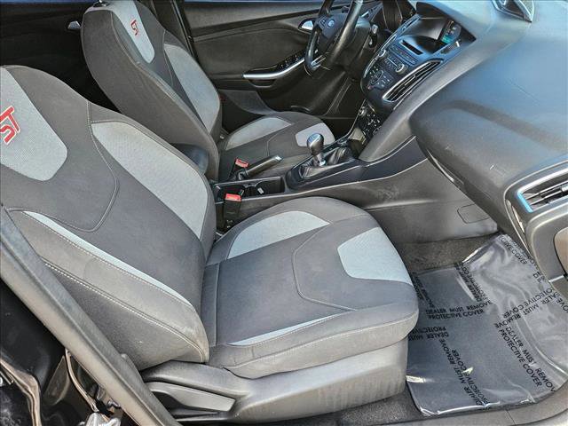 Used 2017 Ford Focus ST image 19