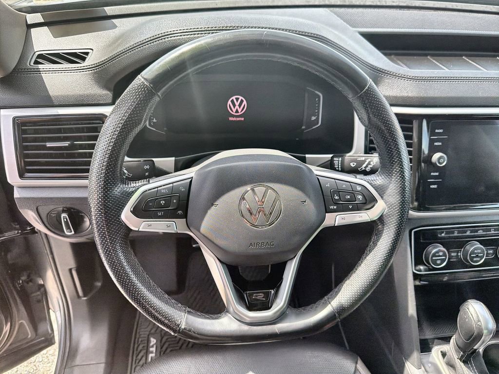 Used 2022 Volkswagen Atlas SEL Premium image 11