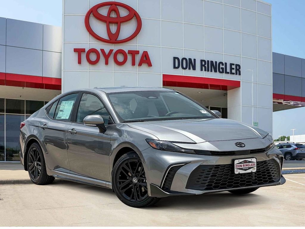 Used 2026 Toyota Camry LE FWD image 1