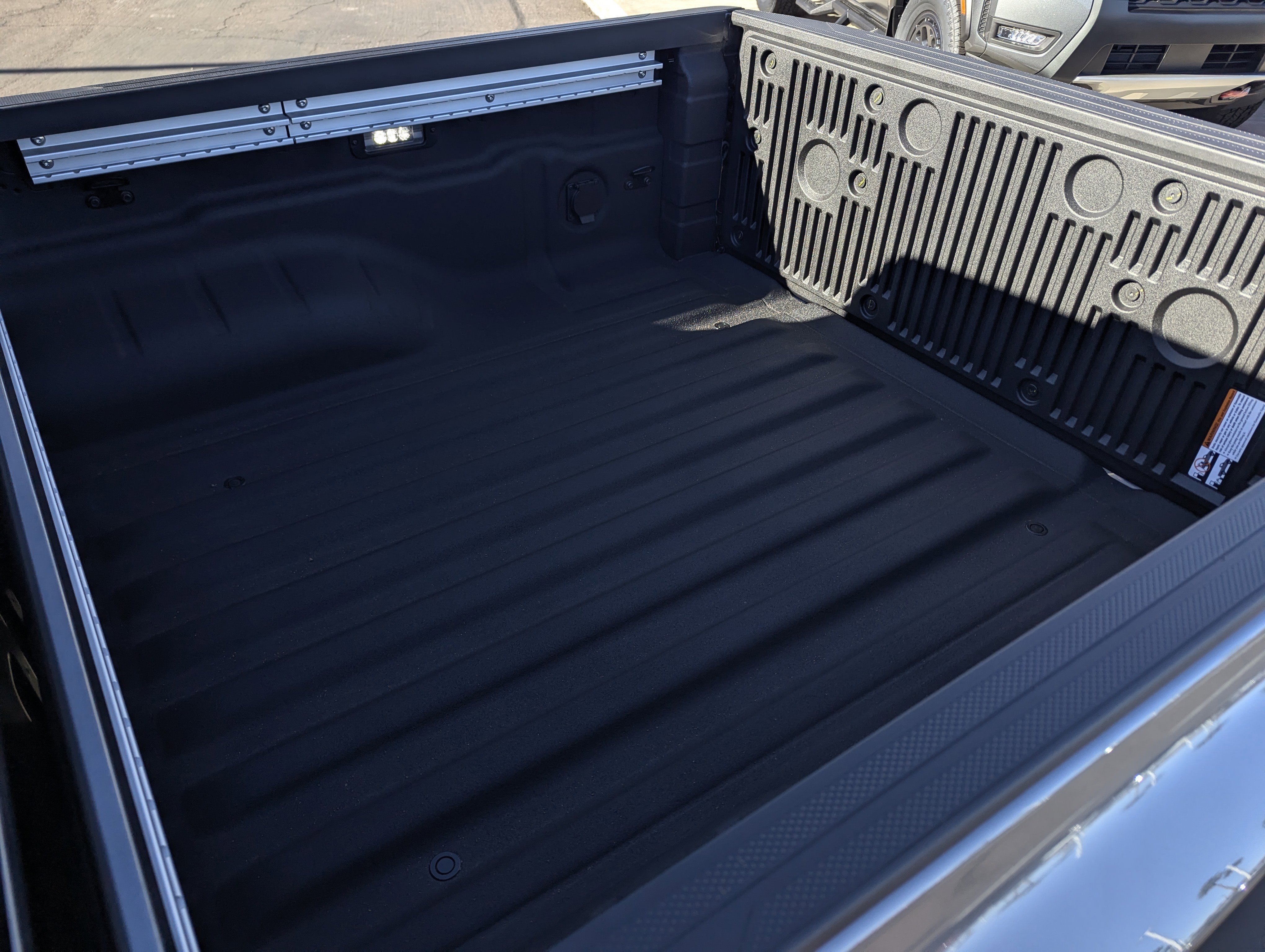 New 2026 Nissan Frontier SV w/ SV Convenience Package image 8